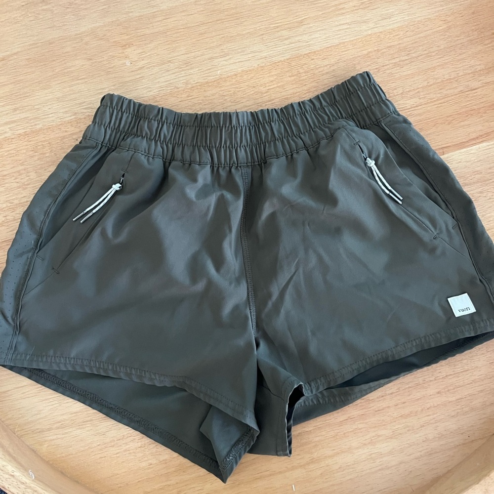 Vuori Dark Gray Women's Athletic Shorts